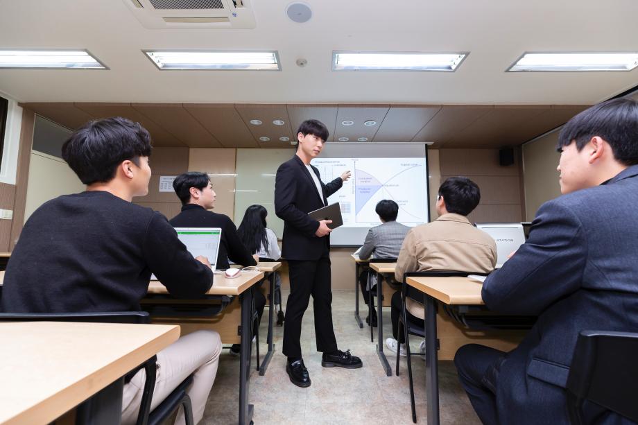 부동산학과 홍보촬영 윤상필(PR)